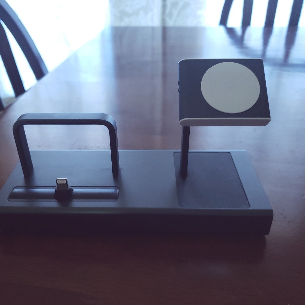 Apple watch/ iPhone charging station